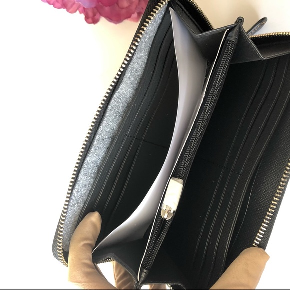 SOLD Coach Accordion Zip Wallet With Skyline Print - Picture 6 of 8